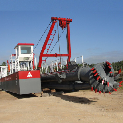 1500m3 Hydraulic Small Lake Dredging Equipment For Shallow River Digging