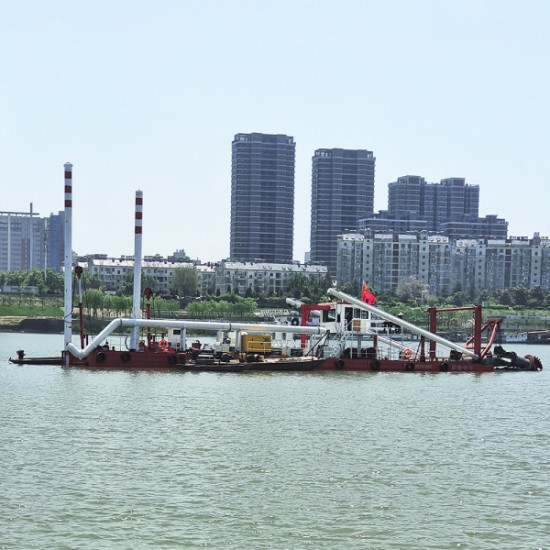 1306KW CUMMINS Enigne Cutter Suction Dredger Ship Total Width 4.5m-12m