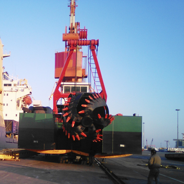 Powerful Diesel Engine Sand Dredging Equipment With Marine Using Plate