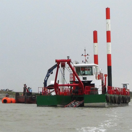 Customized Sea Bed Desilting Cutter Sand Dredging Machine In Salty Water / Lake