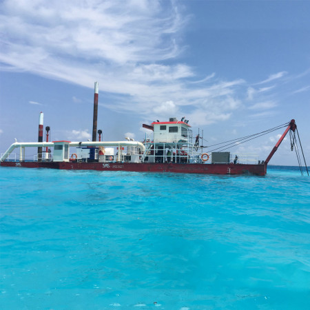 Flat Bottomed River Dredger Up To 19.6 Meters Spud Length For River Maintenance